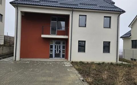 Casa individuala Dezmir, 180mp utili, 450mp teren