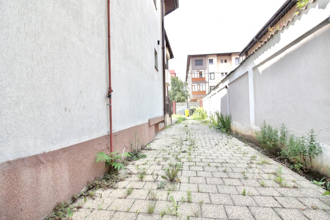 PRELUNGIREA GHENCEA-LIDL, APARTAMENT IN VILA 2010, CURTE 300 MP SI PARCARE! – fotografia 32 din 34