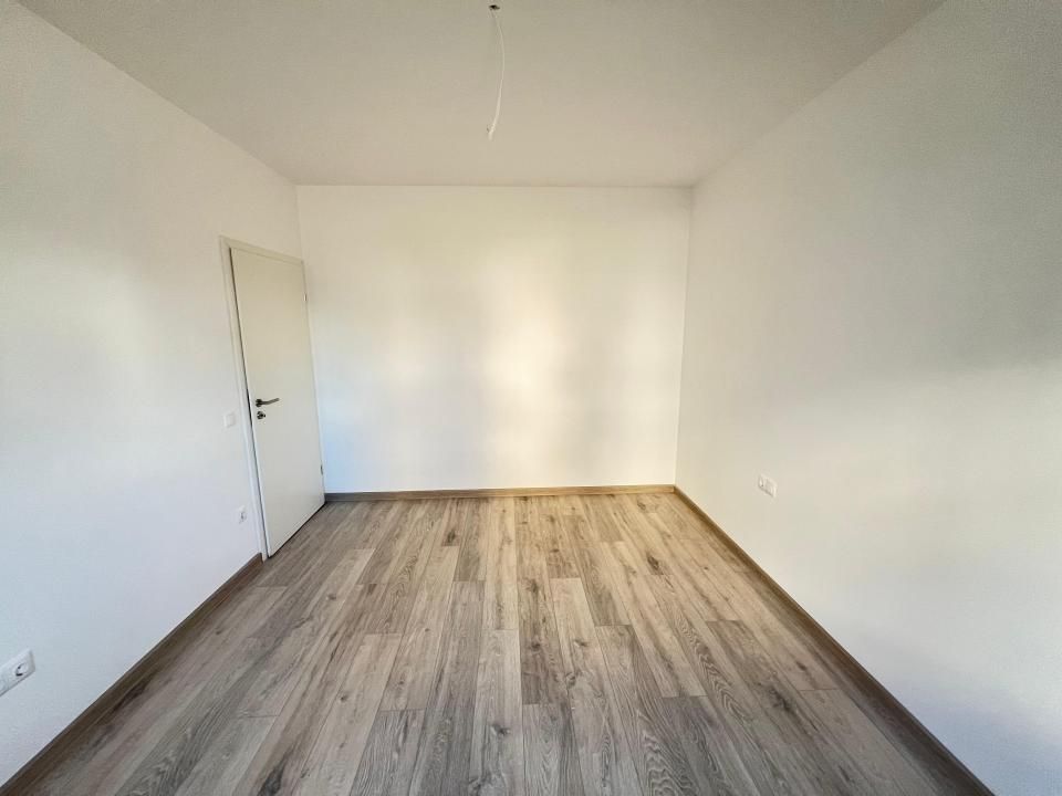 Apartament-3-Camere-Decomandat-73mp-Utili-Balcon-5mp-Parcare-Sanpetru-Residence – fotografia 5 din 17