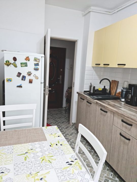 Apartament 2 camere -5 minute de mers pe jos pana la metrou 1 Decembrie – fotografia 8 din 14