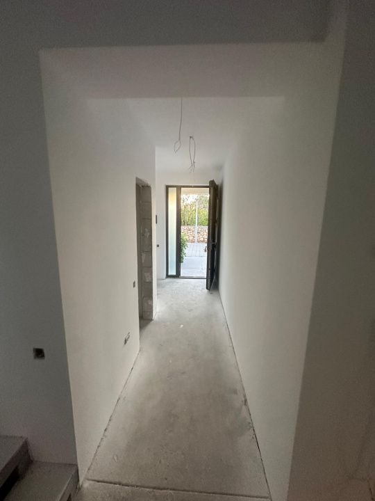 Vilă premium pe malul lacului | in zona Mamaia Nord | 0% Comision – fotografia 6 din 16