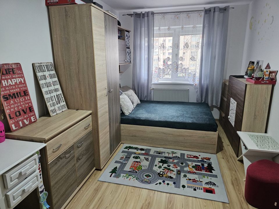 Apartament 3 camere CETATE Bulevard Etaj 3 Renovat Total Mobilat Beci Parcare – fotografia 11 din 22