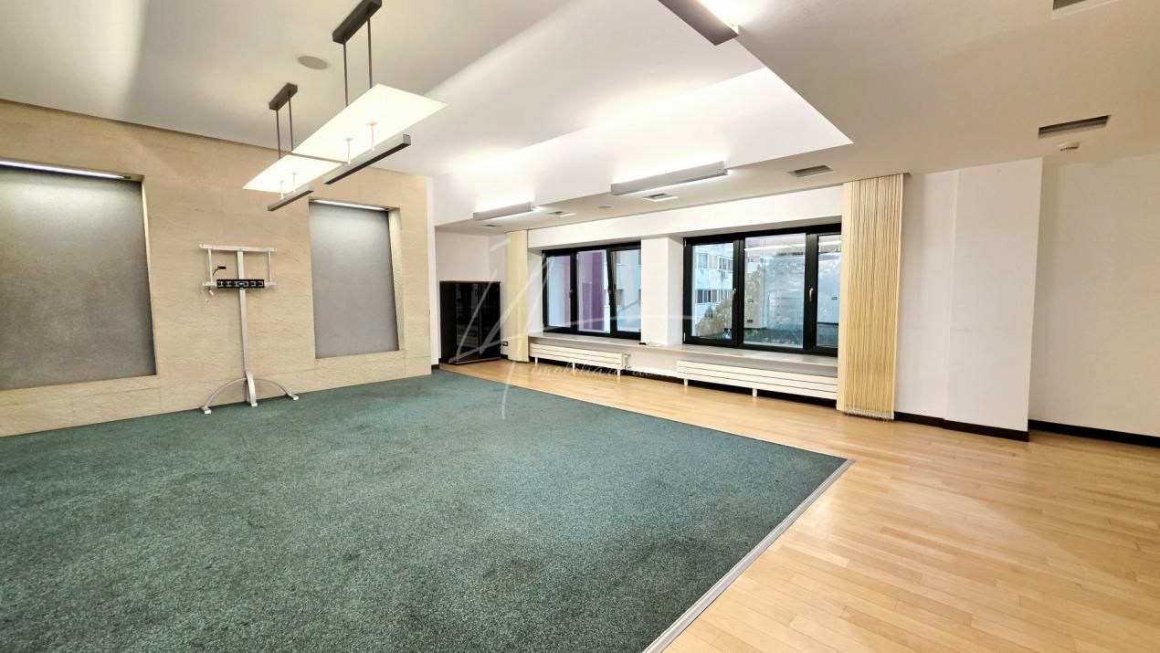 Cladire eleganta de birouri | 242 mp utili | Unirii – fara comision! – fotografia 7 din 37