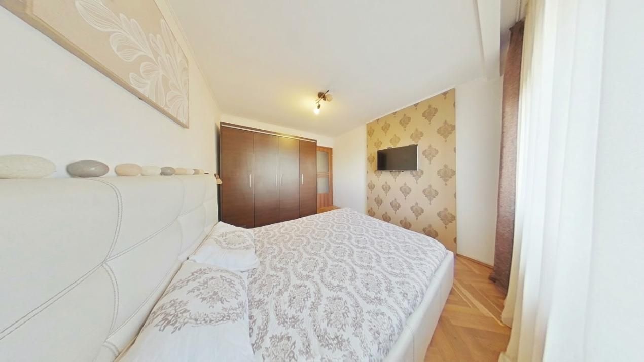 Apartament cu 4 camere de închiriat cu parcare inclusă – Alfa, Arad – fotografia 2 din 15