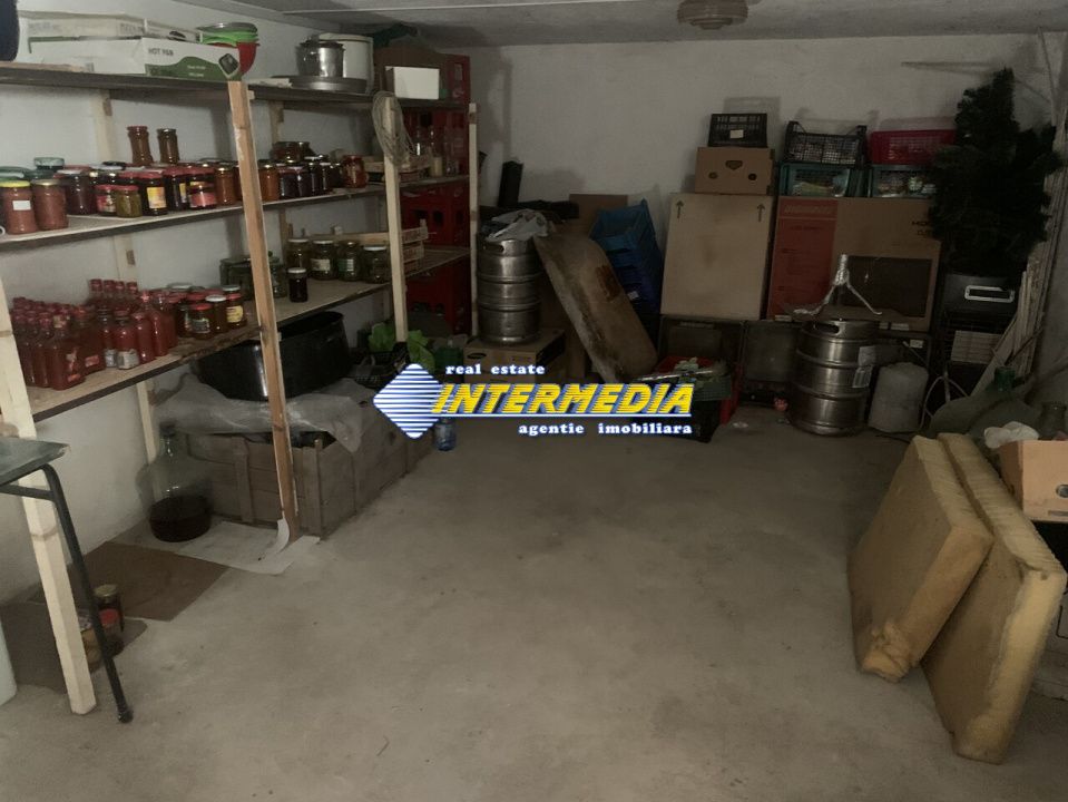 Casa de vanzare 5 camere teren aferent 1410 mp cu toate utilitatile zona Oarda – fotografia 22 din 33