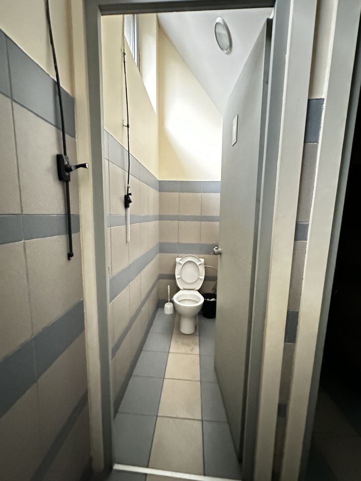 INCHIRIERE Spațiu comercial 173 mp. Vitrina Mare la Bulevard CETATE Alba Iulia – fotografia 16 din 34