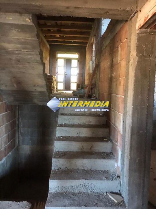De vanzare Casa P+E+M cu 800 mp. teren,  semifinisata, in Paclisa, cu utilitati – fotografia 11 din 11