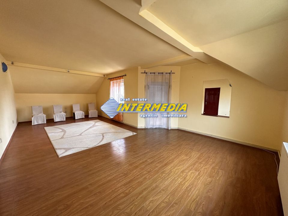 Vanzare Casa D+P+2E+Pod cu 10 camere, garaj si curte în zona Cetate, Alba Iulia – fotografia 45 din 52