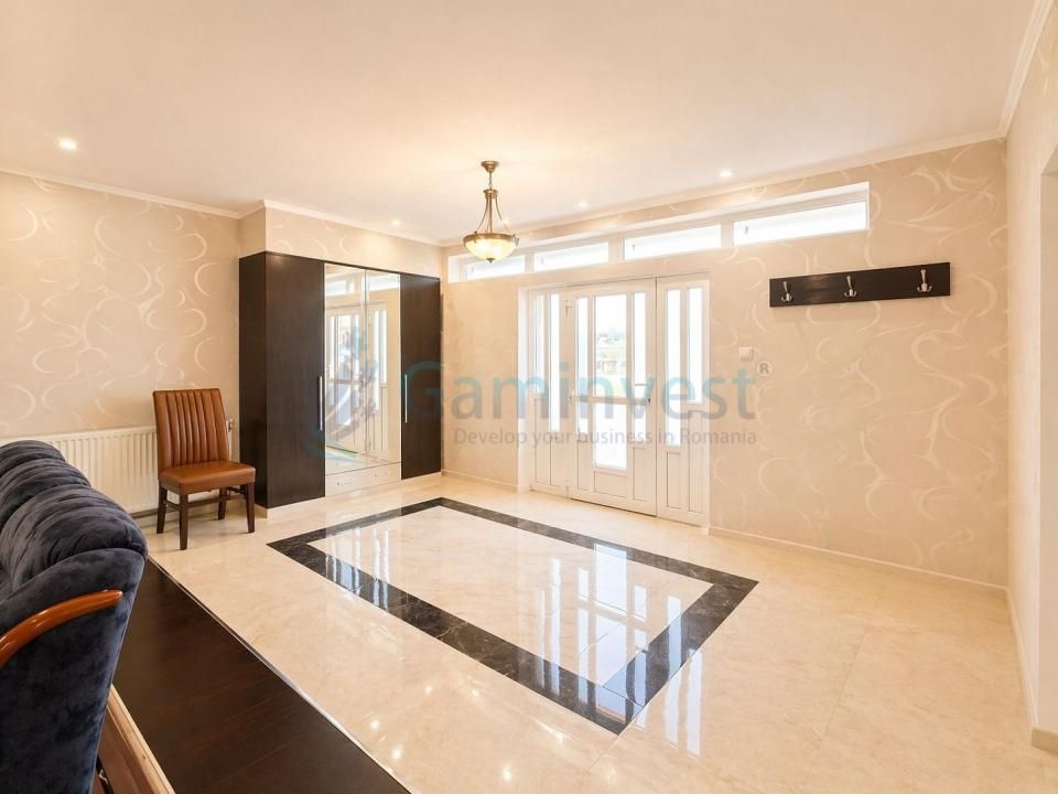 Casă spațioasă, 400 mp utili, teren 1650 mp, dublu front – Paleu, Bihor – fotografia 3 din 11