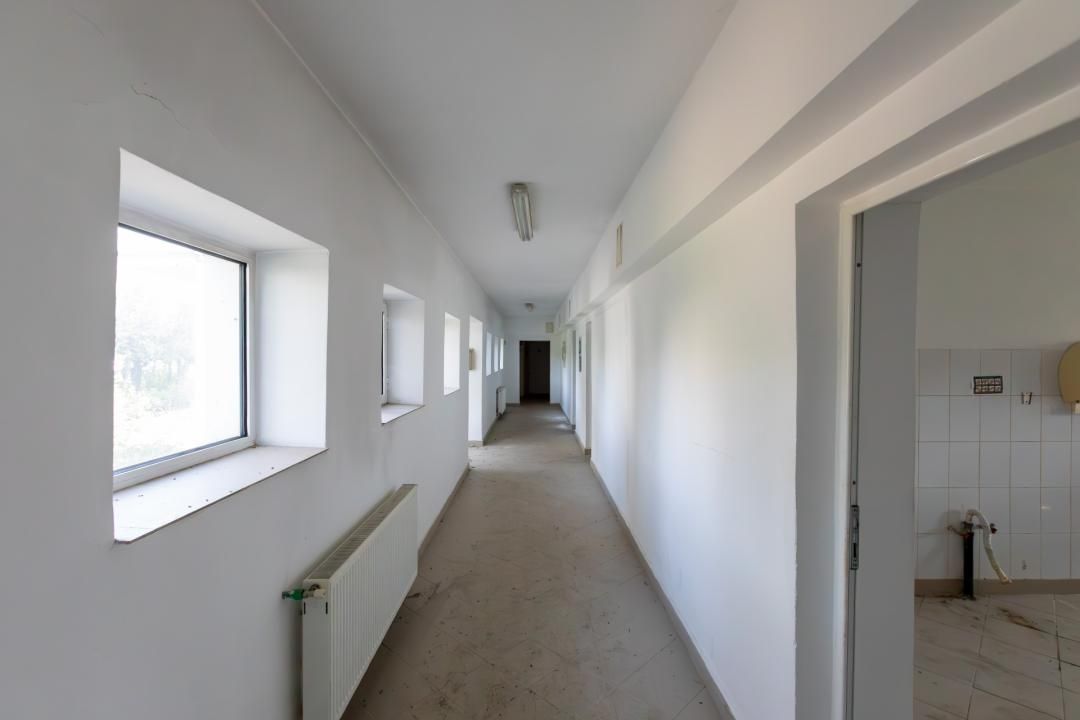 Proprietate de vânzare pentru investiție–teren 3874mp+construcții 989mp, Bacău – fotografia 11 din 47