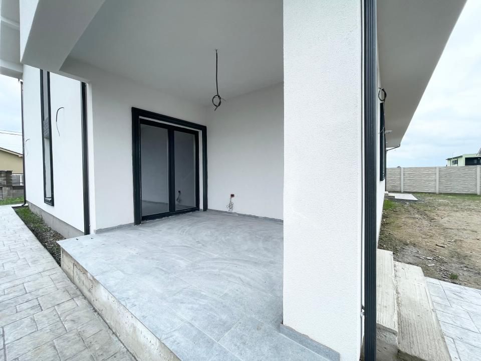 Duplex cu 4 camere despartit prin spatiu tehnic- Mosnita Veche – fotografia 13 din 13