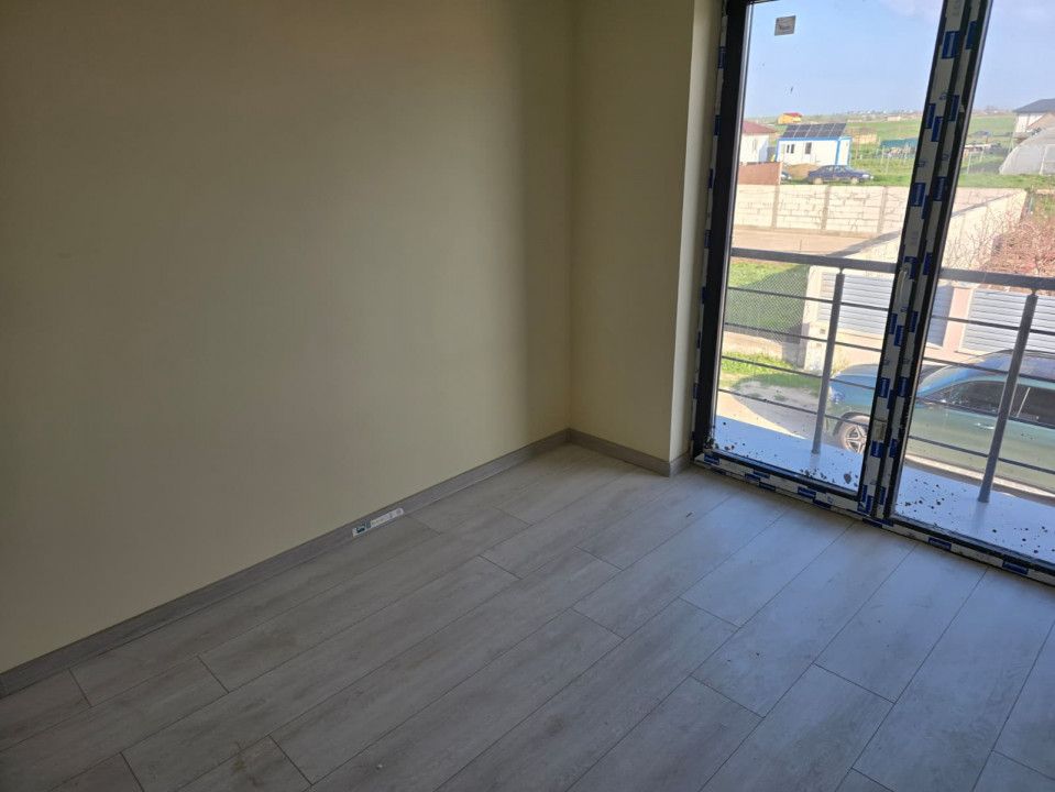 Vila de vanzare Lazu – fotografia 13 din 14