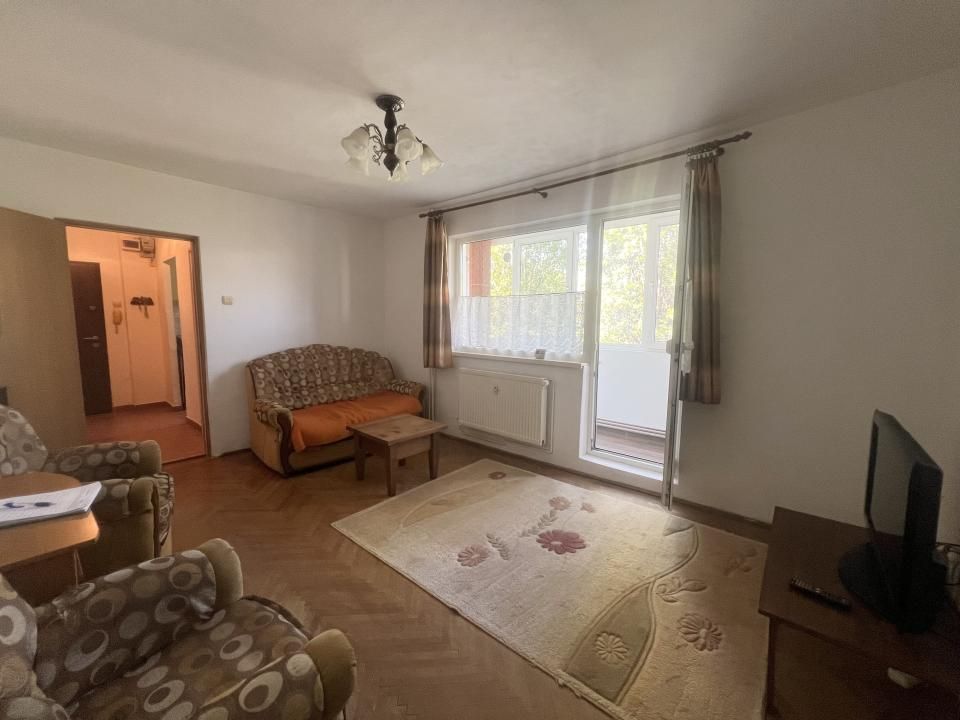 Apartament 3 camere, 65 mp utili, etaj 2, centrala proprie - Cetatii – fotografia 1 din 12