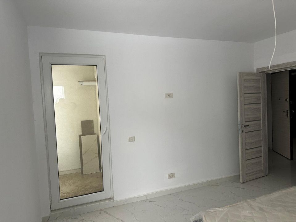 Garsoniera finisata Mamaia Nord, la 30 m de promenada – fotografia 12 din 20