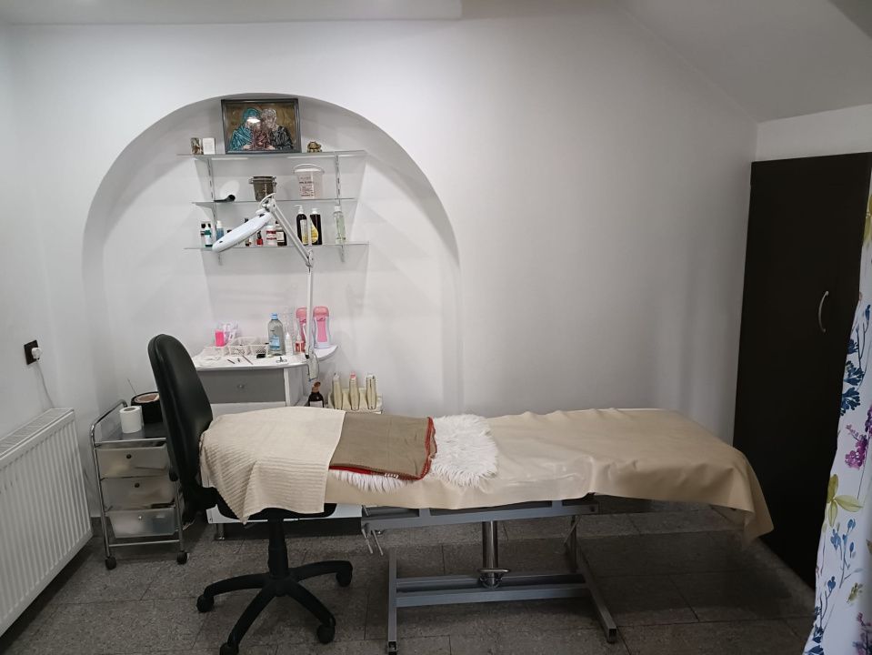 Casă și spațiu comercial de vânzare Reghin zona centrală. – fotografia 12 din 16