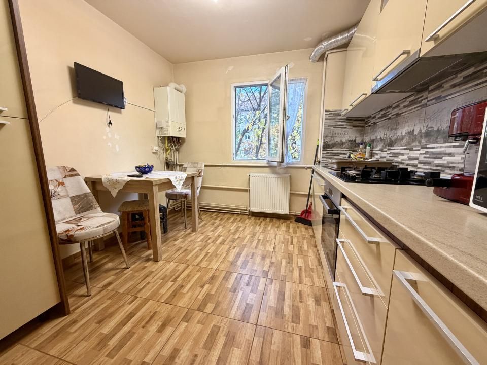 Apartament cu 3 camere, mobilat si utilat modern - zona Circumvalatiunii – fotografia 5 din 13