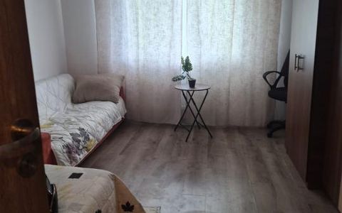 Apartament 1 camera, mobilat 22 mp, etaj 3 - Buziasului