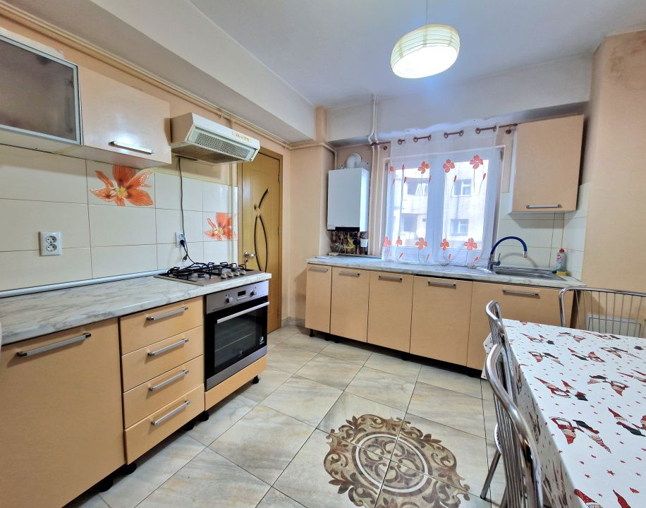 3 camere mobilat, Piata Cipariu – fotografia 10 din 17