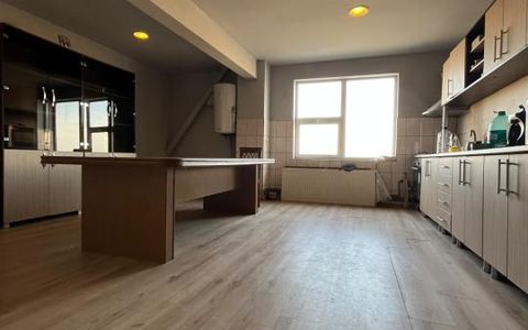 De închiriat spațiu de birouri de 150 mp – 5 camere zona industrială Găești Est