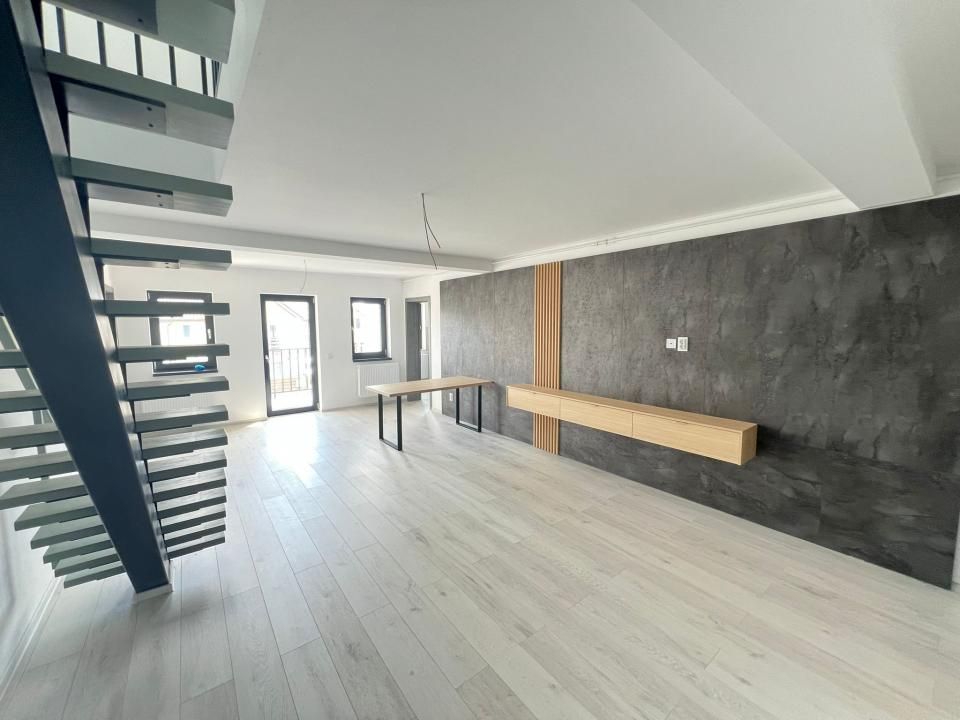 Apartament-3 Camere-Dressing-Mobilat-Utilat-Parcare-etaj 1-Izvor-Tarlungeni – fotografia 2 din 13