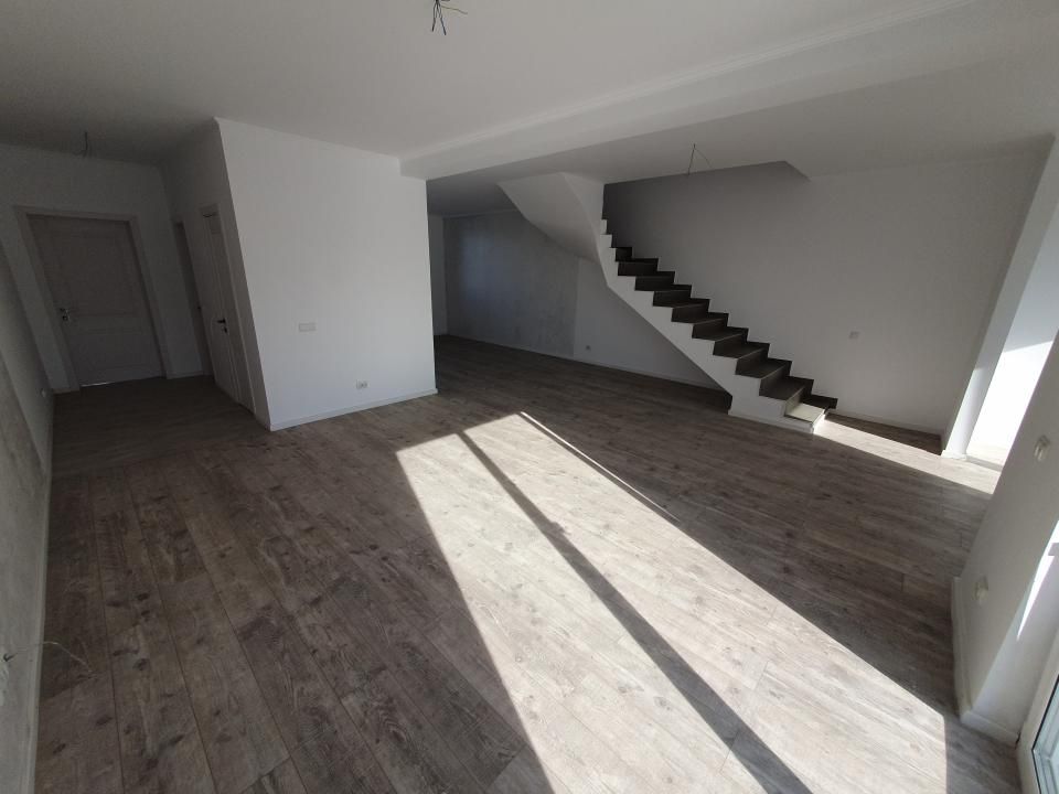 Casa insiruita la cheie, 116,6 mp utili, teren 271 mp in Mosnita Noua – fotografia 1 din 31