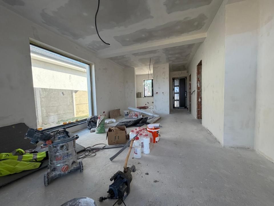 Duplex in Sanandrei | Toate utilitatile | Asfalt | Curte generoasa | – fotografia 4 din 13