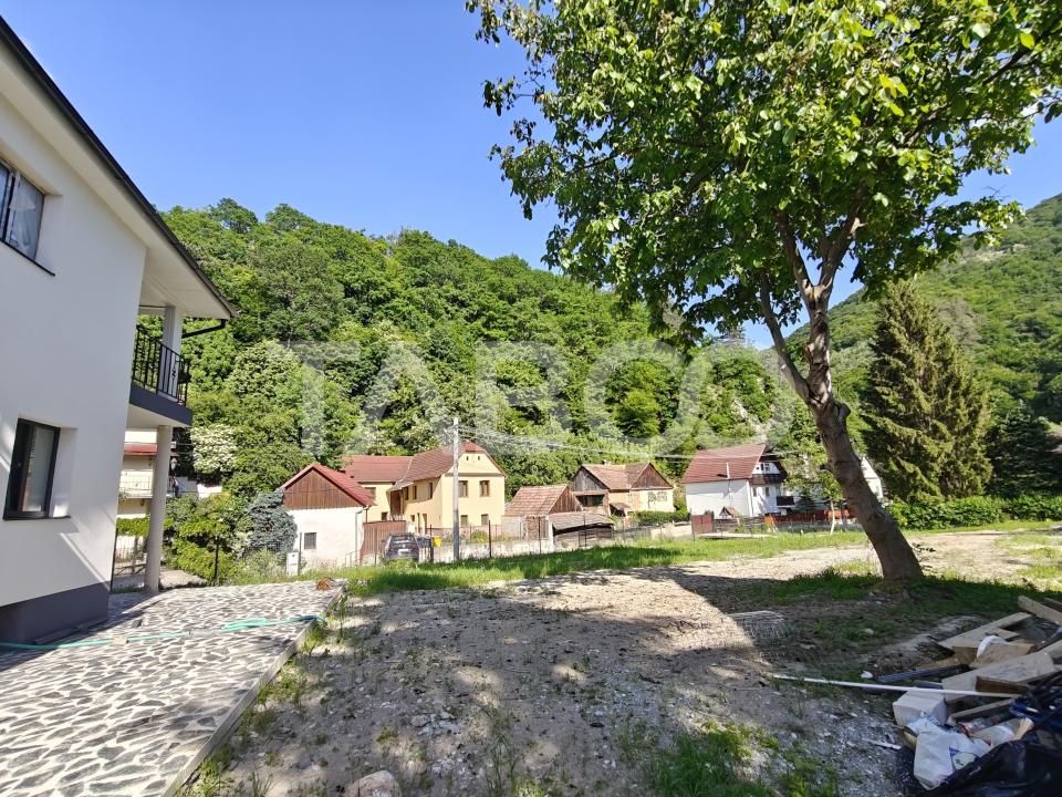Casa spatioasa - aer curat si priveliste spre munti - teren 1203 mp – fotografia 11 din 29