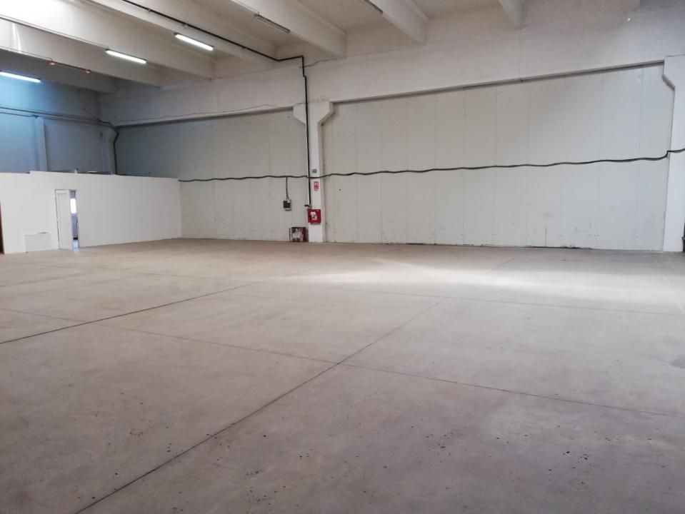 HALA DE INCHIRIAT CLUJANA | 432 MP + BIROURI APROX. 100 MP | ACCES TIR – fotografia 3 din 5