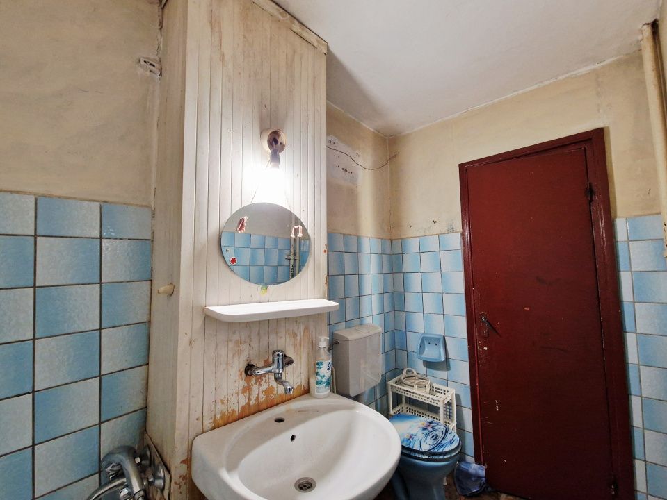 Apartament cu potential, orientare sud-est, 2 balcoane, zona Parang – fotografia 12 din 23