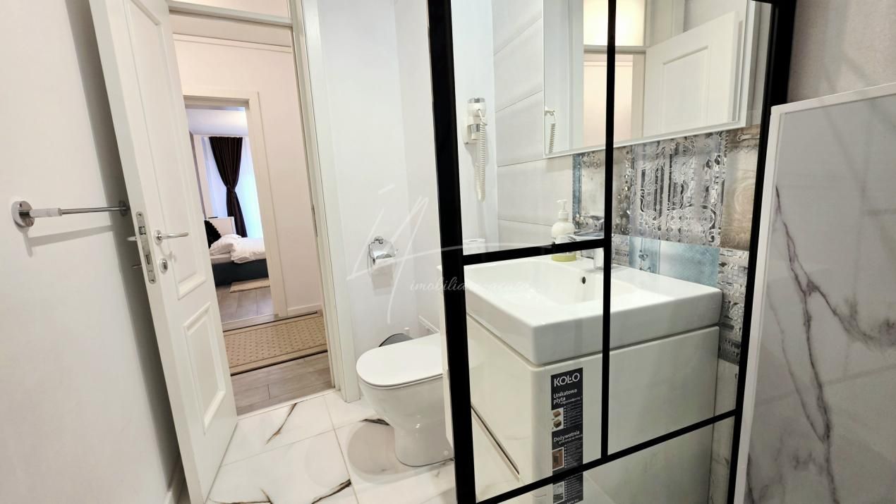 Eleganta urbana la Piata Unirii. O adresa, doua experiente de locuire – fotografia 48 din 60