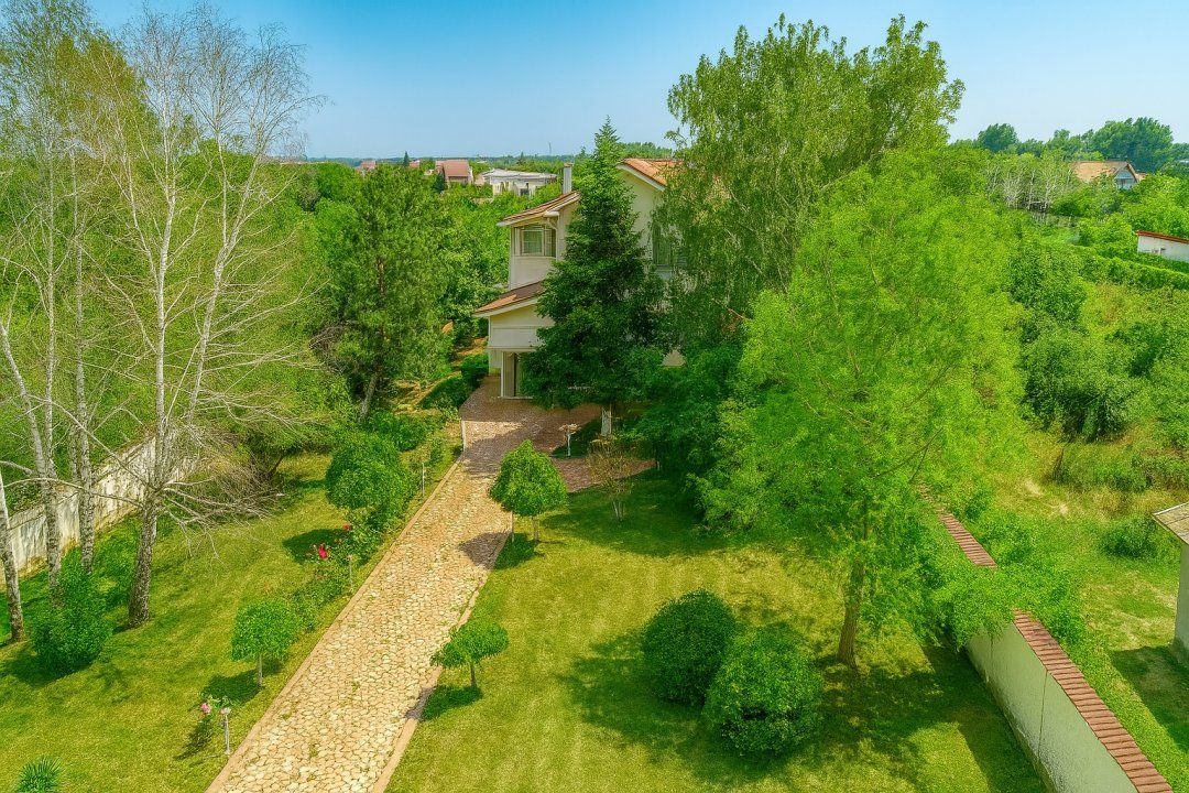 Grand Residence | 4.500 mp teren pe stradă principală – fotografia 12 din 24
