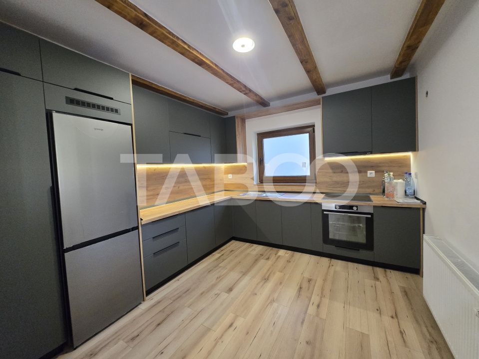 Casa de vacanta noua de vanzare 278mp curte 855mp Valea Avrigului – fotografia 4 din 22