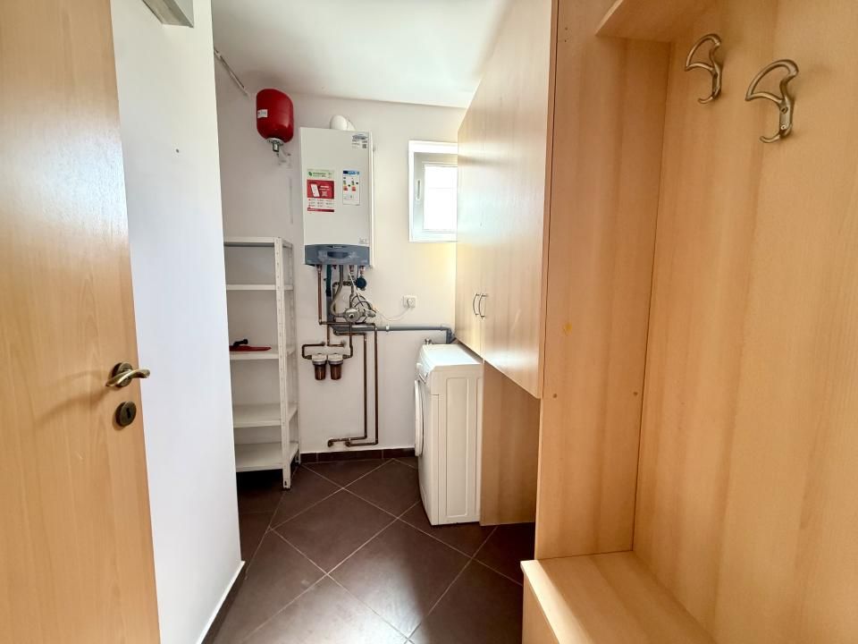 Casa individuala, 3 camere, 250 mp teren - Dumbravita – fotografia 10 din 14