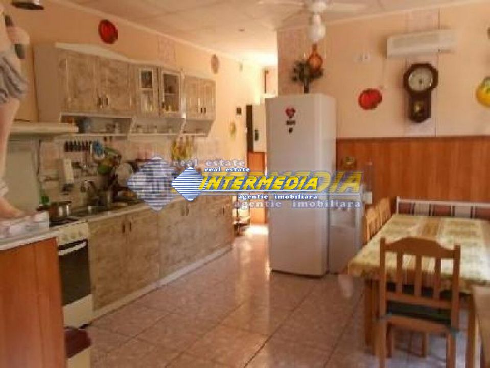 Vila de vanzare Alba Iulia zona Centru – fotografia 12 din 13