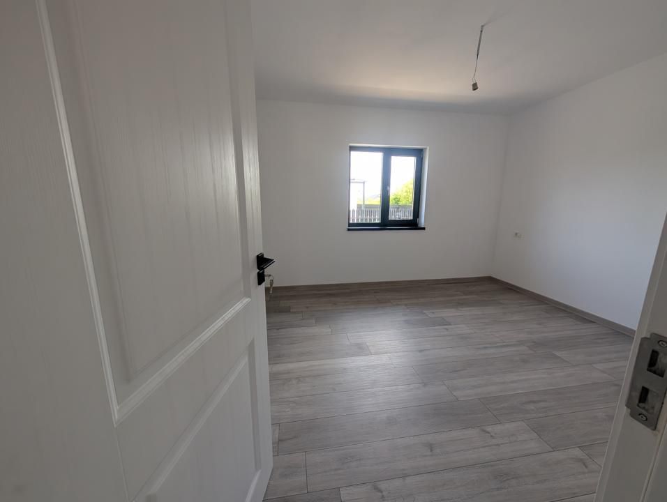 Casa deosebita 2026 Hemeius 3 dormitoare, 2 bai – fotografia 17 din 20