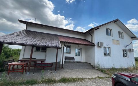Casă P+M cu birouri amenajate și teren 5.423 mp pentru firmă și locuit acces A1