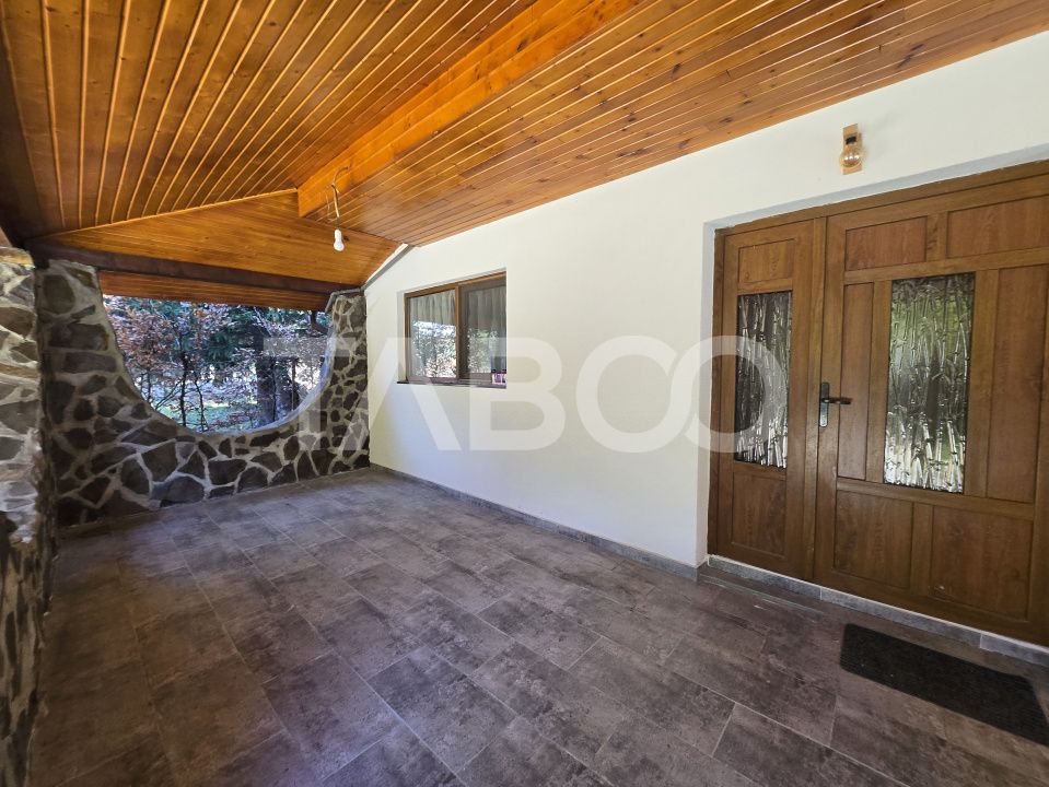Casa de vacanta noua de vanzare 278mp curte 855mp Valea Avrigului – fotografia 8 din 22