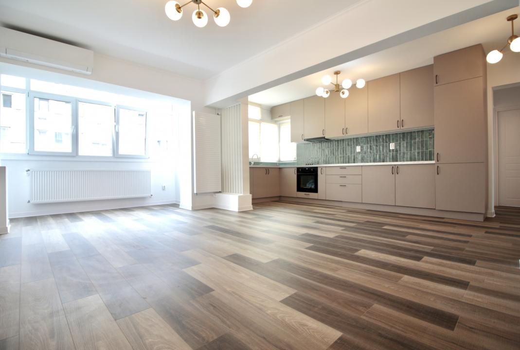 TEIUL DOAMNEI, BLOC 1984, DECOMANDAT, RENOVAT, NEMOBILAT, 0% COMISION! – fotografia 2 din 15