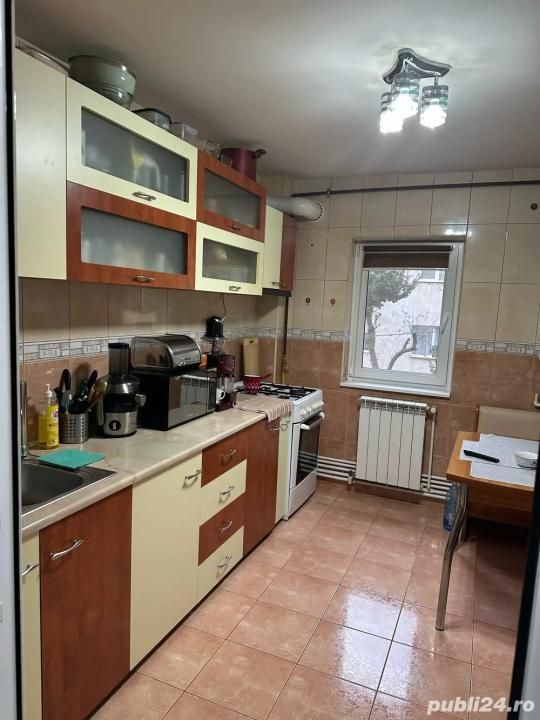 Apartament 3 camere Zona CET – fotografia 3 din 5