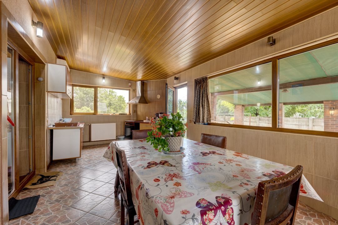 Afumați – Trandafirului, casă cărămidă 6 camere, teren 750 mp, 2 garaje – fotografia 7 din 19