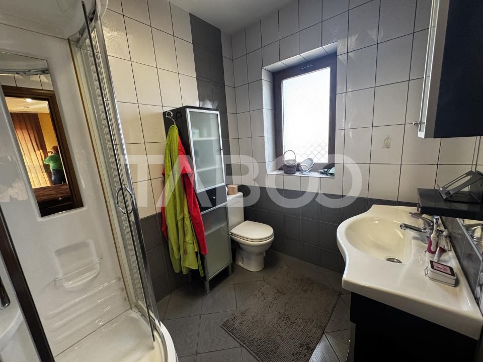 Casa de vanzare cu 5 camere 3 bai curte privata Turnisor Sibiu – fotografia 12 din 24