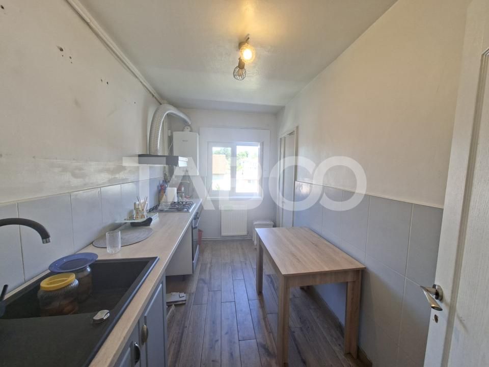 Apartament decomandat de vanzare 2 camere Strand etaj 4 acoperis – fotografia 10 din 18