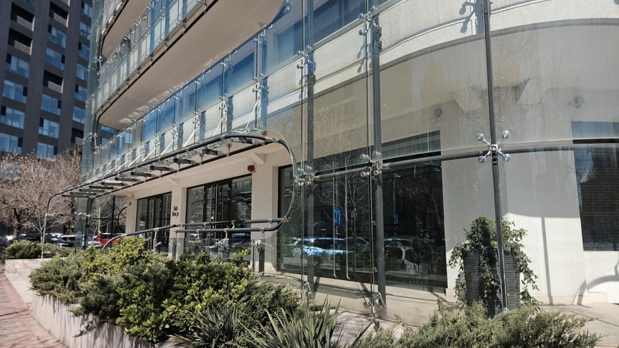 Comercial Premium | Showroom | Ultracentral | Corneliu Coposu – fotografia 1 din 25