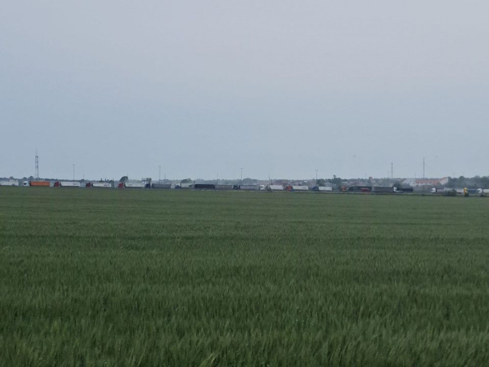 Teren de vanzare in Lazu – fotografia 10 din 11