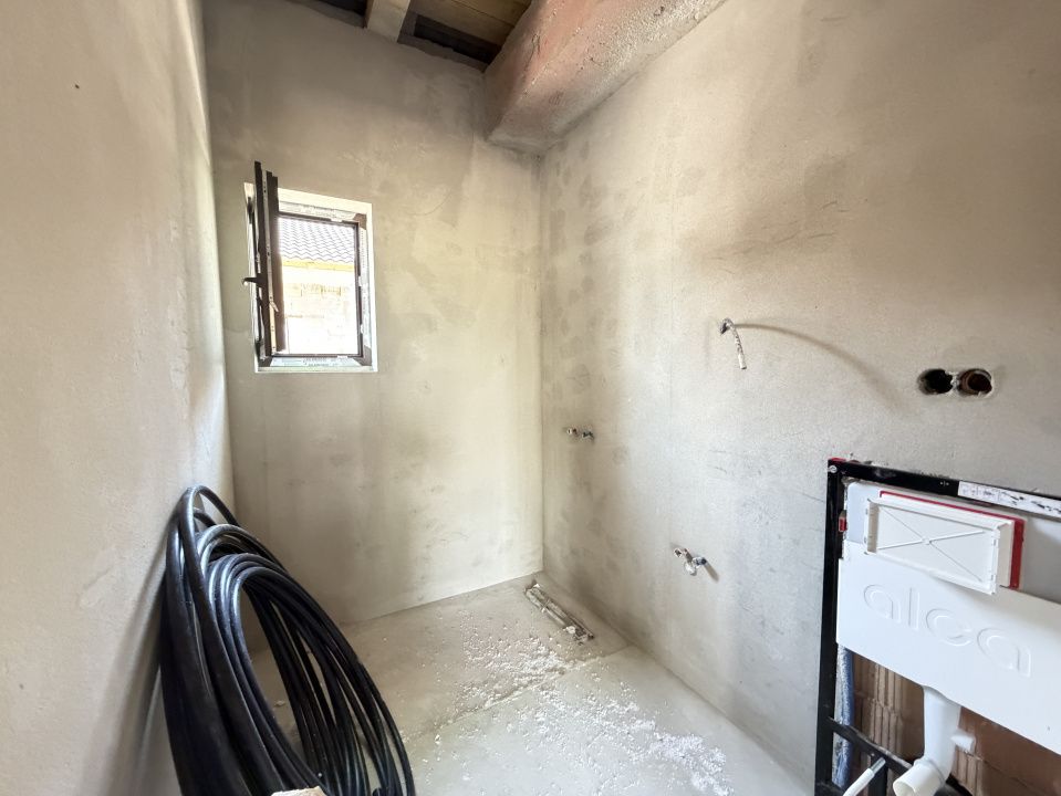 Casa Noua Alba Micesti 4 Camere 2 bai Terasa curte 400mp Teren Finisata la cheie – fotografia 10 din 15