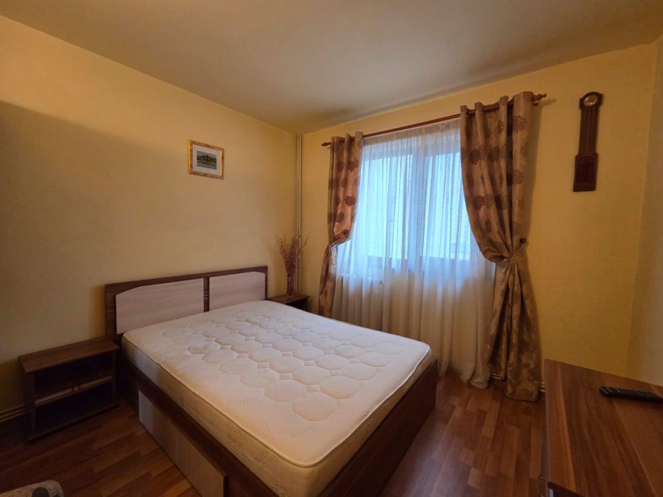 DE VANZARE-APARTAMENT 3 CAMERE-ALEXANDRU CEL BUN – fotografia 5 din 11