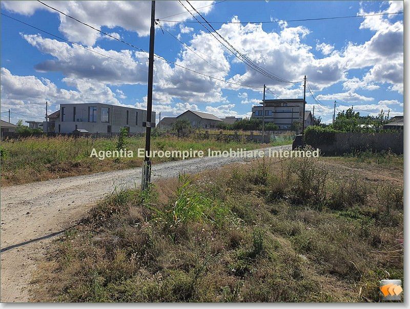 Teren de vanzare in Lazu – fotografia 3 din 8