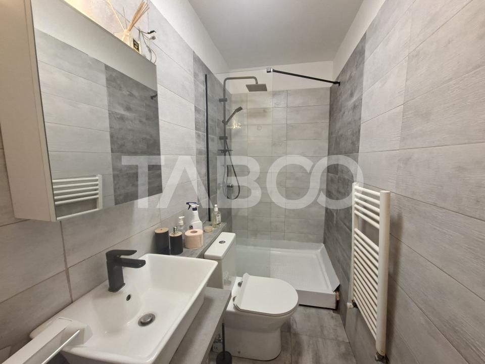Apartament decomandat de vanzare 2 camere Strand etaj 4 acoperis – fotografia 11 din 18
