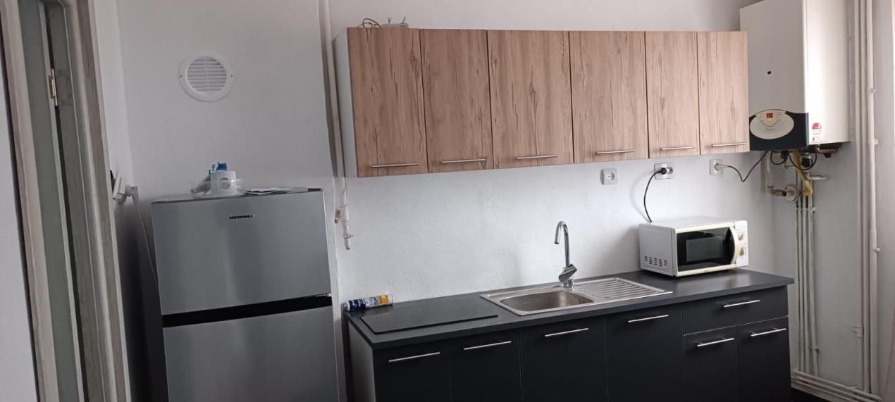 Apartament cu 2 camere mobilat si utilat- zona Balcescu – fotografia 4 din 6