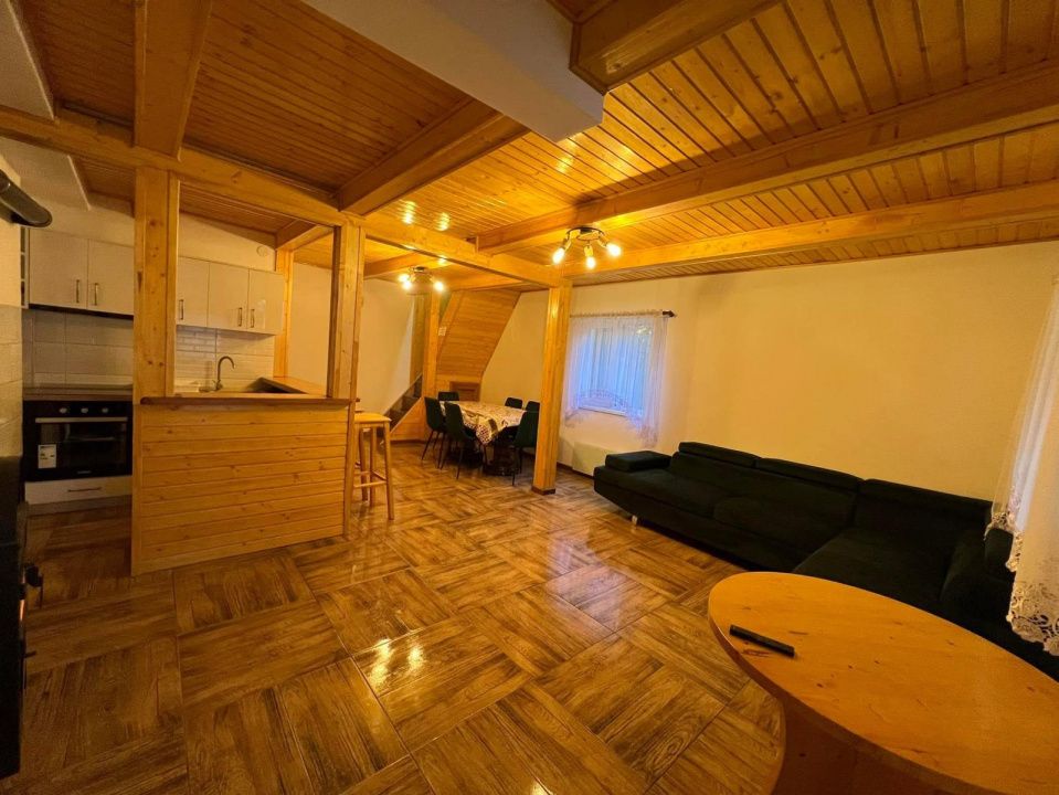Cabana cu vedere la lac, 8 camere, 200 mp, 1800 mp teren, zona Colibita – fotografia 14 din 34